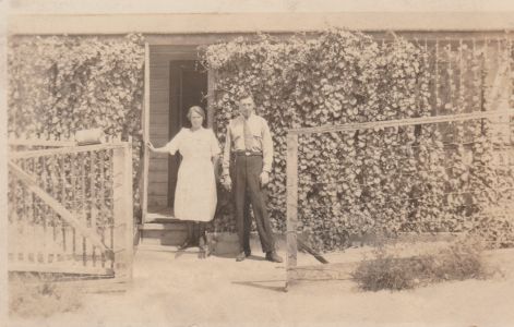 Irma Vangheluwe and Charles Kerckhove in Tonopah in 1921.